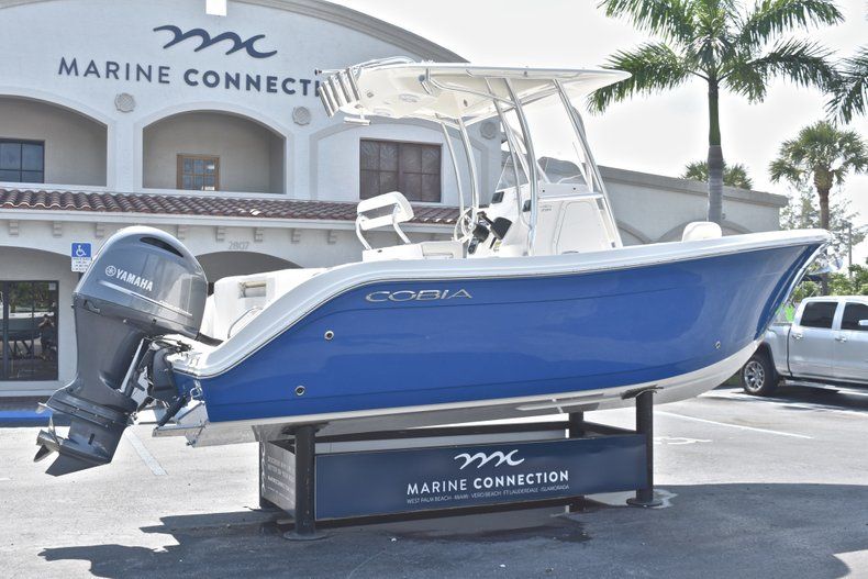 Thumbnail 8 for New 2019 Cobia 220 Center Console boat for sale in West Palm Beach, FL