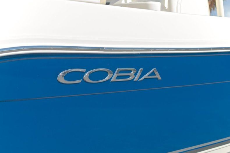 Thumbnail 14 for New 2014 Cobia 256 Center Console boat for sale in West Palm Beach, FL