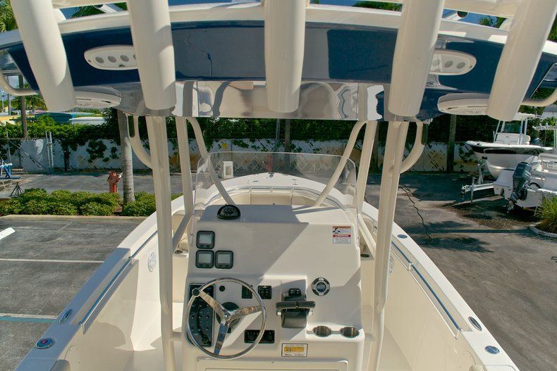 Thumbnail 38 for New 2014 Cobia 256 Center Console boat for sale in West Palm Beach, FL