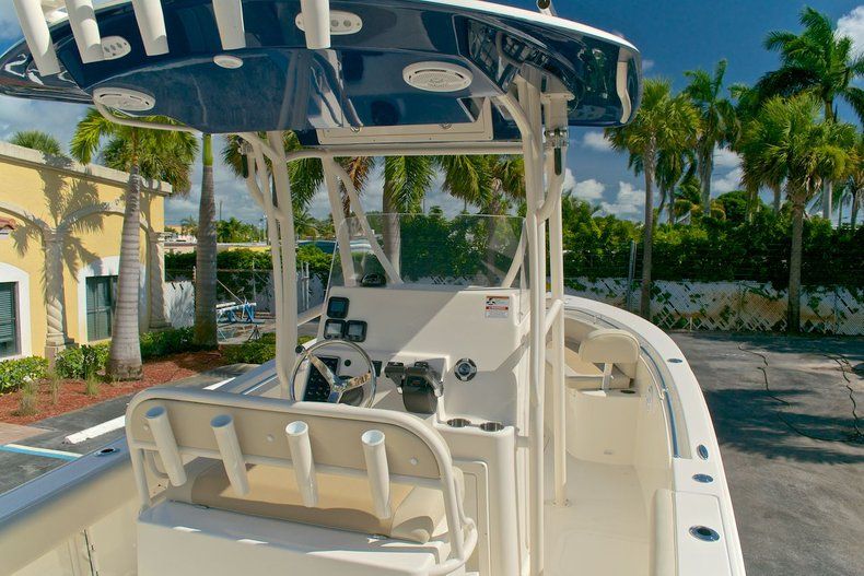 Thumbnail 39 for New 2014 Cobia 256 Center Console boat for sale in West Palm Beach, FL
