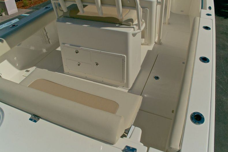 Thumbnail 40 for New 2014 Cobia 256 Center Console boat for sale in West Palm Beach, FL