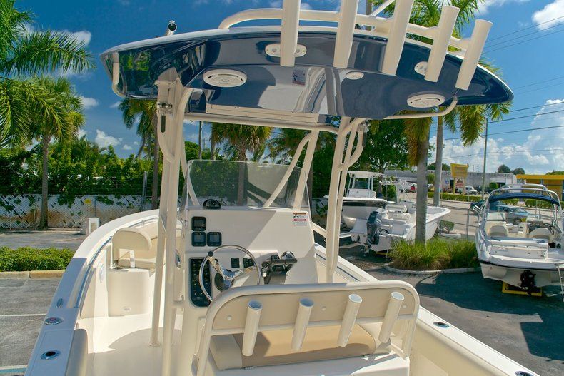 Thumbnail 41 for New 2014 Cobia 256 Center Console boat for sale in West Palm Beach, FL