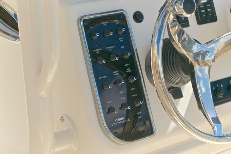 Thumbnail 59 for New 2014 Cobia 256 Center Console boat for sale in West Palm Beach, FL