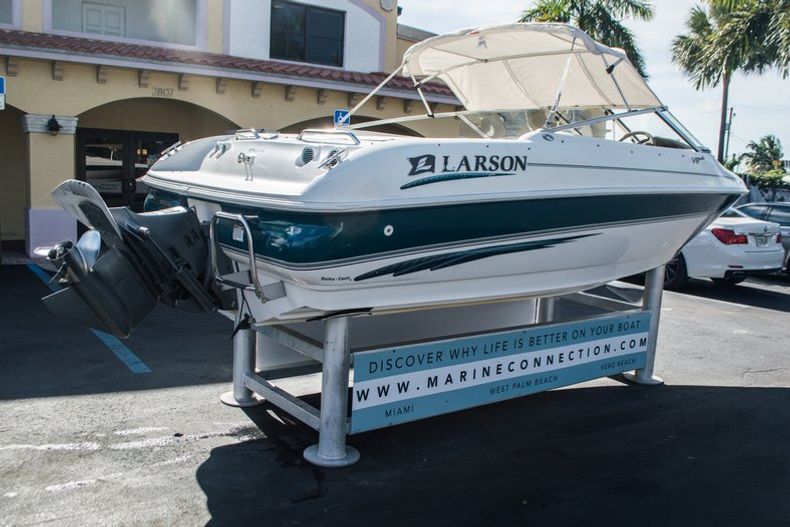 Thumbnail 13 for Used 1999 Larson 186 Bowrider boat for sale in West Palm Beach, FL