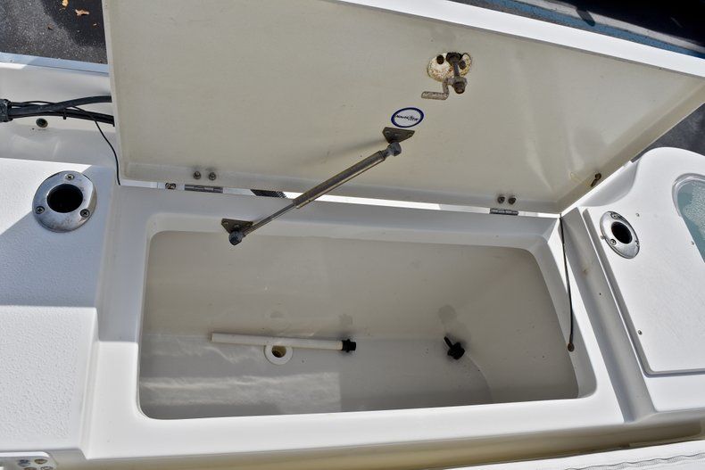 Thumbnail 14 for Used 2012 NauticStar 2500XS Offshore boat for sale in West Palm Beach, FL