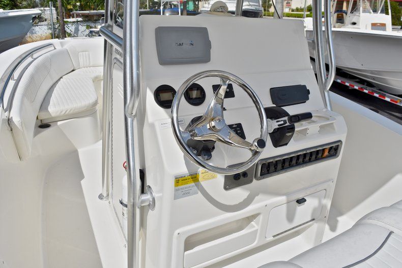 Thumbnail 26 for Used 2012 NauticStar 2500XS Offshore boat for sale in West Palm Beach, FL