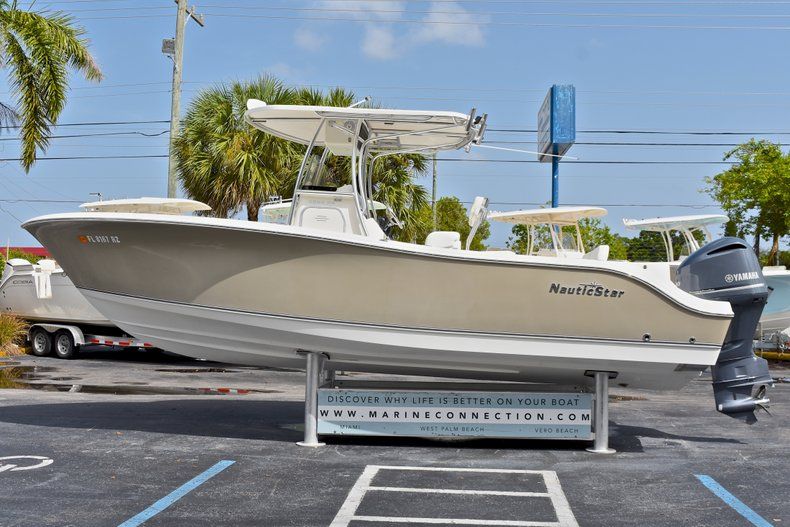 Thumbnail 3 for Used 2012 NauticStar 2500XS Offshore boat for sale in West Palm Beach, FL