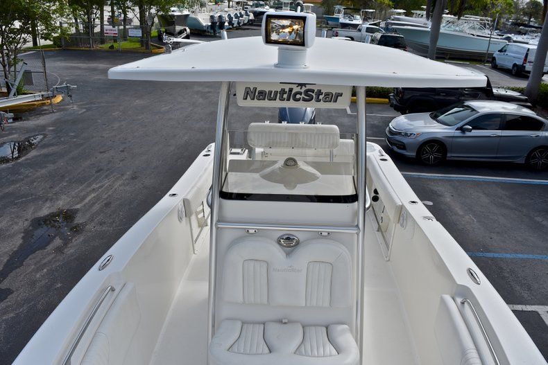Thumbnail 52 for Used 2012 NauticStar 2500XS Offshore boat for sale in West Palm Beach, FL