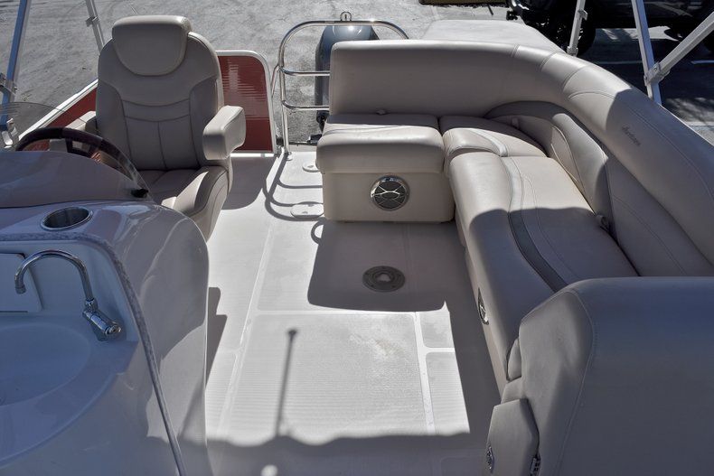 Thumbnail 9 for Used 2015 Hurricane 236 FunDeck boat for sale in West Palm Beach, FL