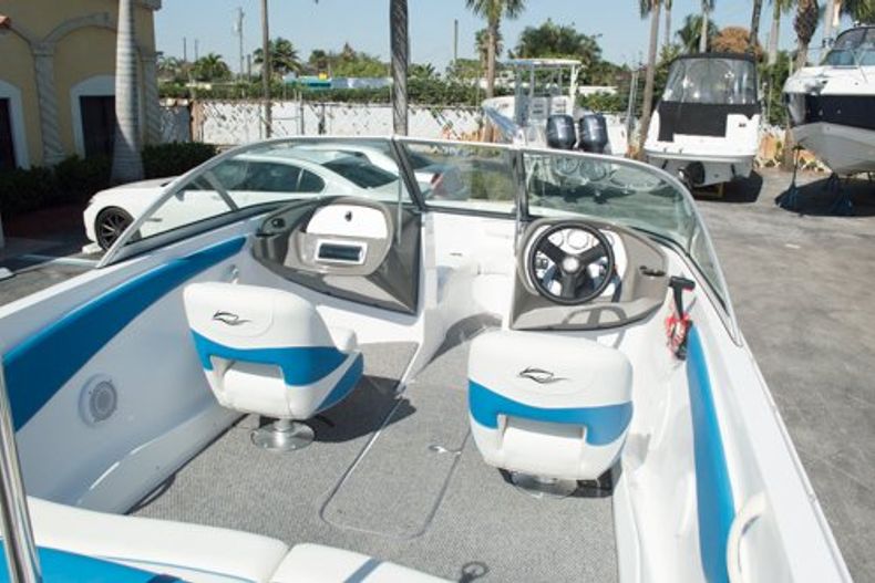 Thumbnail 8 for New 2014 Rinker Captiva 186 OB Bowrider boat for sale in Miami, FL