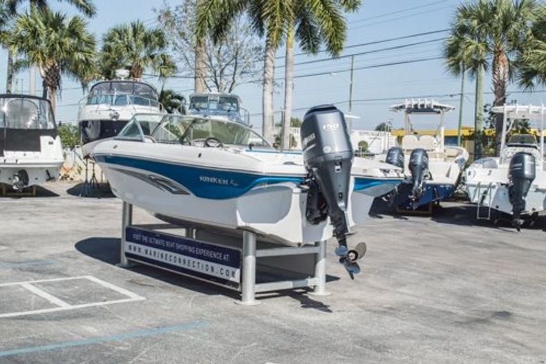 Thumbnail 4 for New 2014 Rinker Captiva 186 OB Bowrider boat for sale in Miami, FL