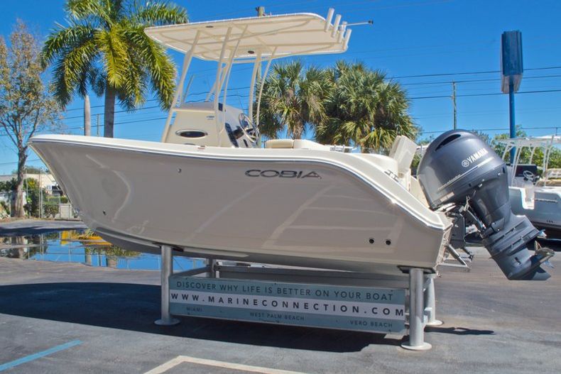 Thumbnail 6 for New 2016 Cobia 201 Center Console boat for sale in Vero Beach, FL