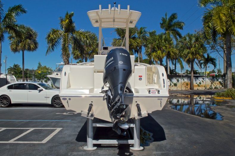 Thumbnail 7 for New 2016 Cobia 201 Center Console boat for sale in Vero Beach, FL