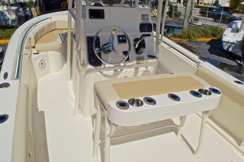 Thumbnail 11 for New 2016 Cobia 201 Center Console boat for sale in Vero Beach, FL