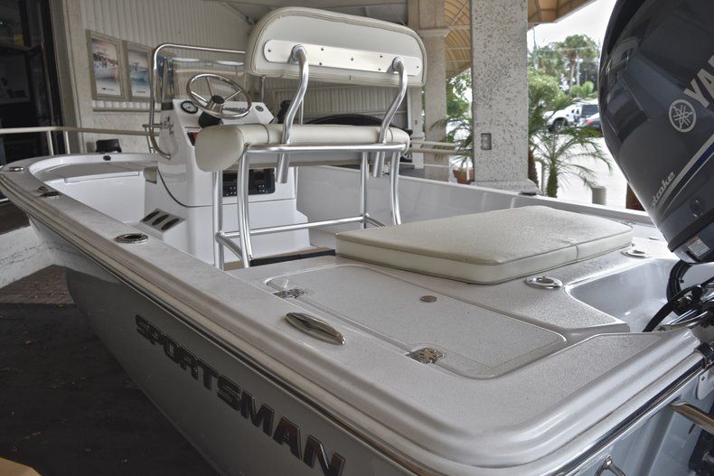 Thumbnail 3 for New 2018 Sportsman 18 Island Bay boat for sale in West Palm Beach, FL