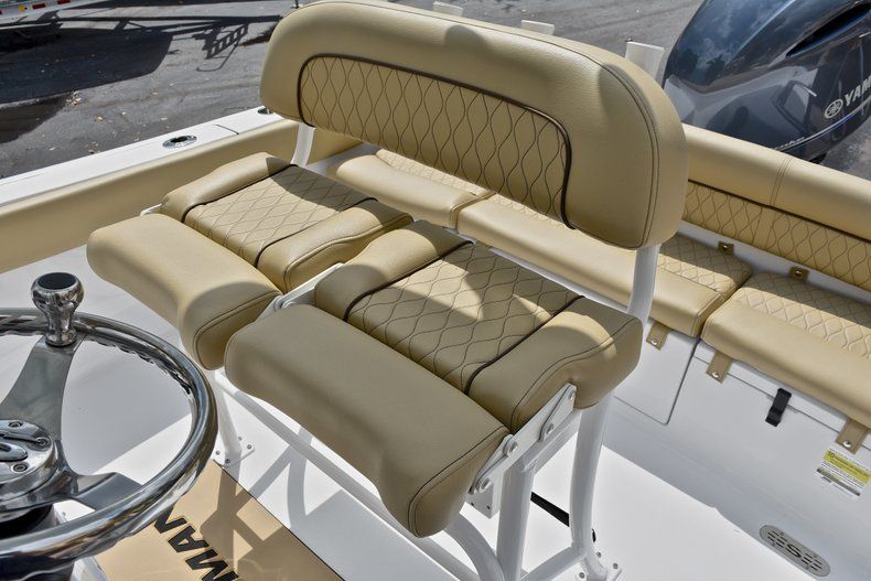 Thumbnail 23 for New 2018 Sportsman Heritage 211 Center Console boat for sale in West Palm Beach, FL