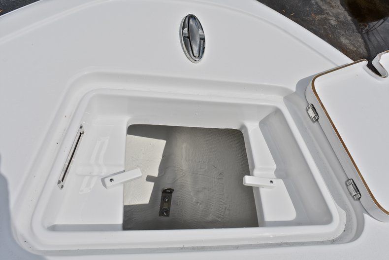 Thumbnail 52 for New 2018 Sportsman Heritage 211 Center Console boat for sale in West Palm Beach, FL