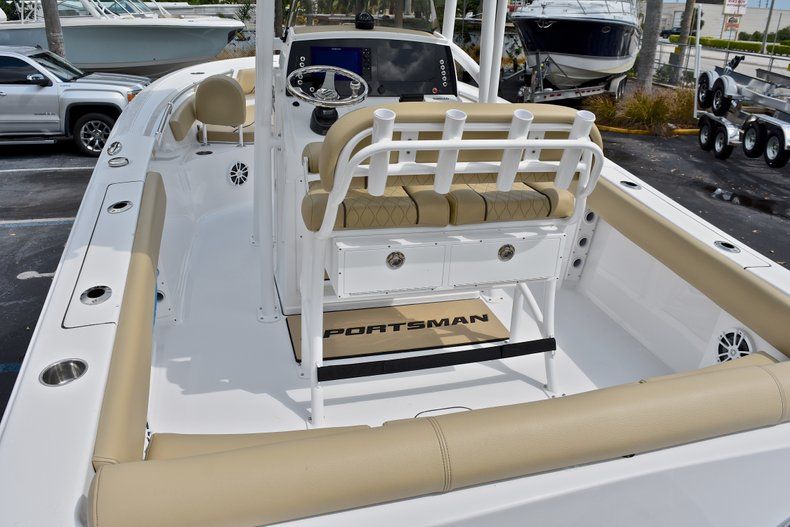 Thumbnail 10 for New 2018 Sportsman Heritage 211 Center Console boat for sale in West Palm Beach, FL