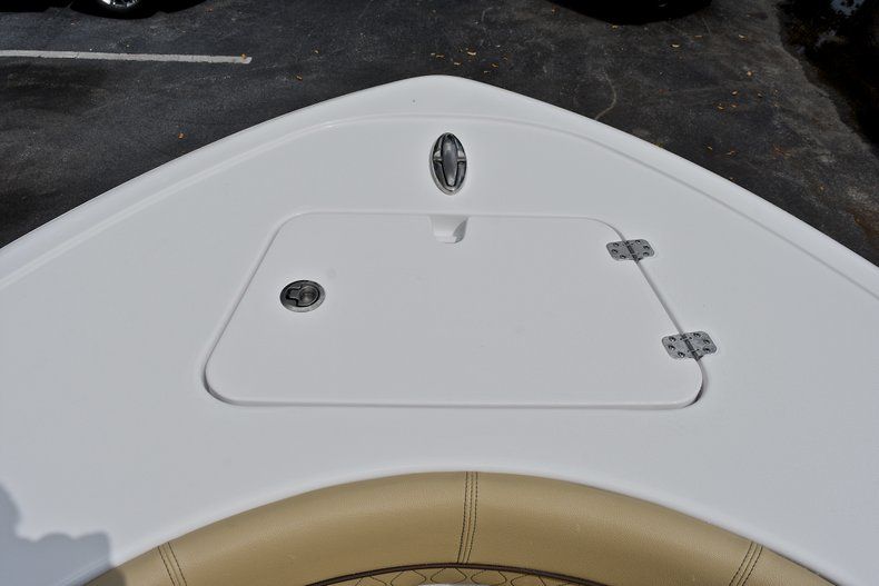 Thumbnail 51 for New 2018 Sportsman Heritage 211 Center Console boat for sale in West Palm Beach, FL