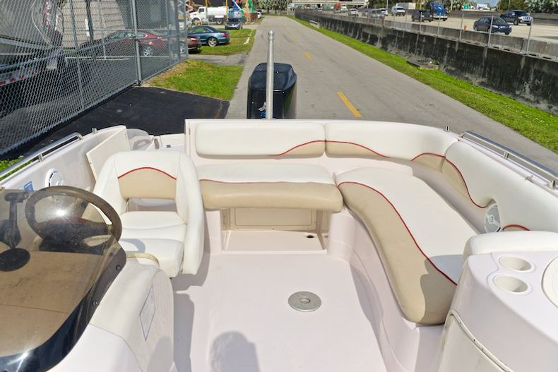 Thumbnail 22 for Used 2005 Tahoe 215 Deck Boat boat for sale in Miami, FL
