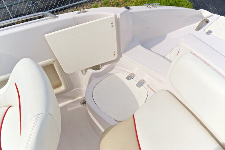 Thumbnail 30 for Used 2005 Tahoe 215 Deck Boat boat for sale in Miami, FL