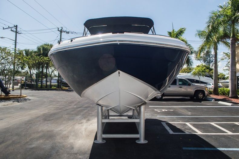 Thumbnail 9 for New 2016 Hurricane SunDeck SD 2200 OB boat for sale in West Palm Beach, FL