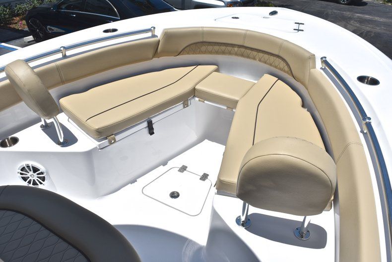 Thumbnail 40 for New 2018 Sportsman Open 212 Center Console boat for sale in West Palm Beach, FL