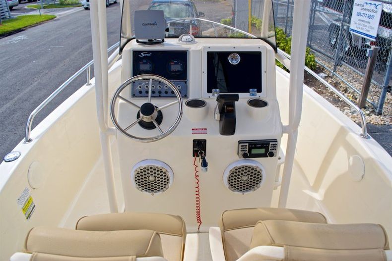 Thumbnail 19 for Used 2014 Scout 175 Sportfish Center Console boat for sale in Miami, FL