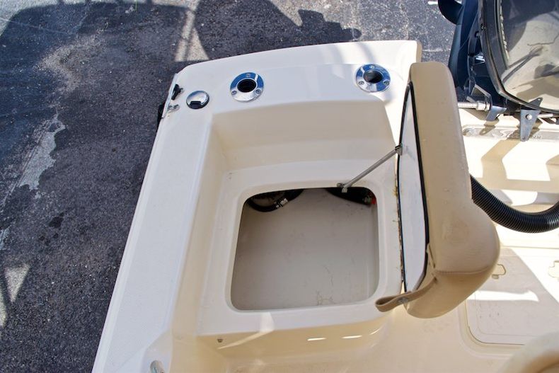 Thumbnail 13 for Used 2014 Scout 175 Sportfish Center Console boat for sale in Miami, FL