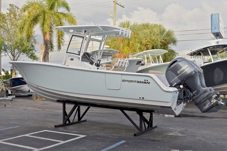 Thumbnail 23 for New 2018 Sportsman Open 252 Center Console boat for sale in West Palm Beach, FL