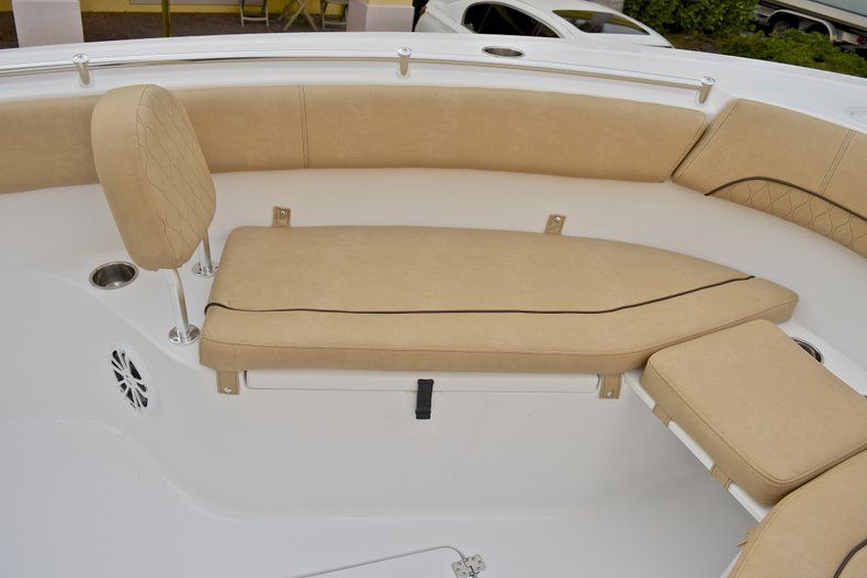 Thumbnail 56 for New 2018 Sportsman Open 252 Center Console boat for sale in West Palm Beach, FL
