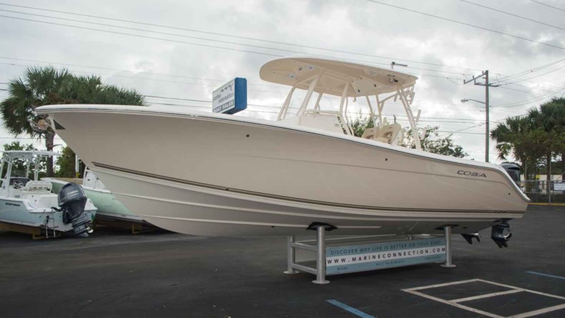 New 2016 Cobia 296 Center Console #N018 image 8