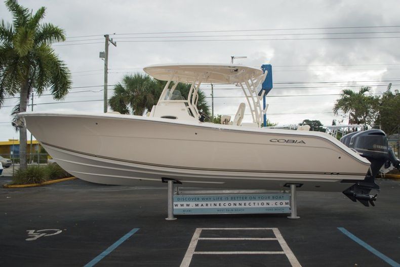 Thumbnail 8 for New 2016 Cobia 296 Center Console boat for sale in Vero Beach, FL