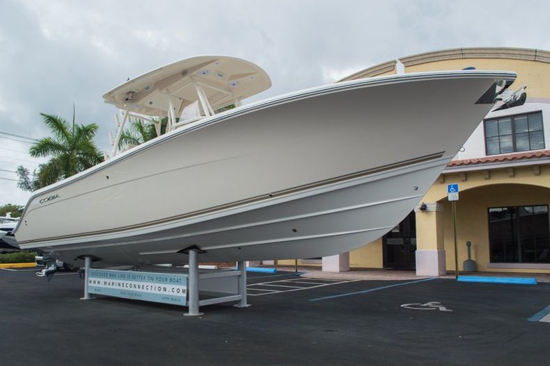 Thumbnail 1 for New 2016 Cobia 296 Center Console boat for sale in Vero Beach, FL