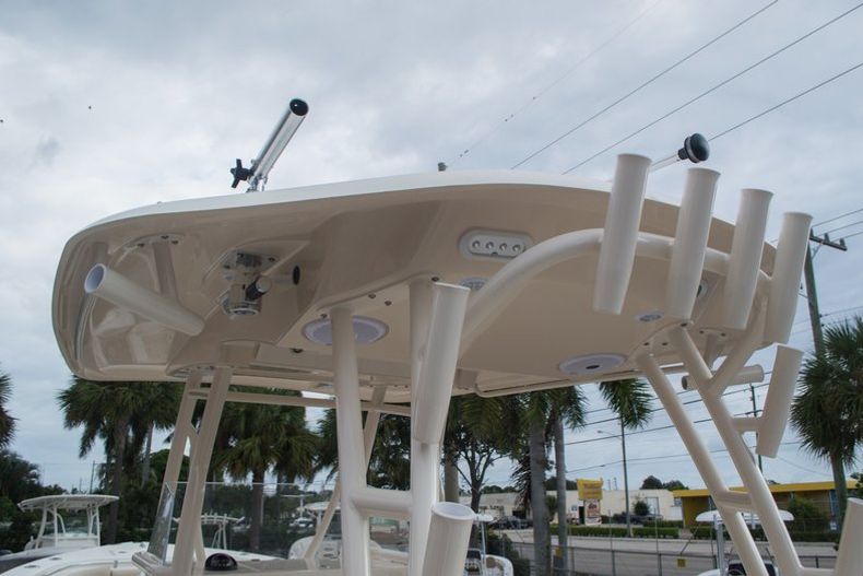 Thumbnail 13 for New 2016 Cobia 296 Center Console boat for sale in Vero Beach, FL