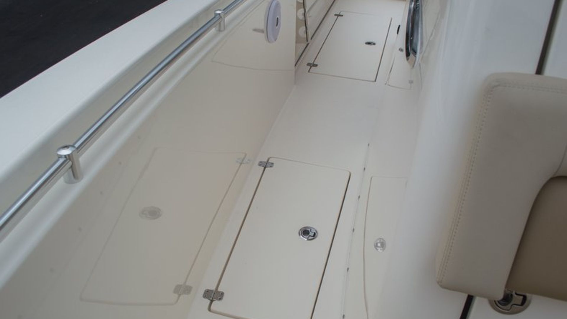 New 2016 Cobia 296 Center Console #N018 image 36