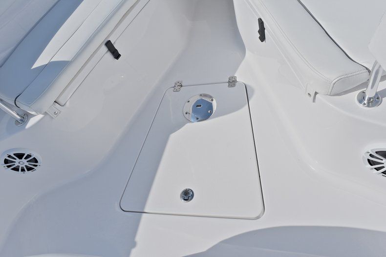 Thumbnail 51 for New 2018 Sportsman Open 252 Center Console boat for sale in West Palm Beach, FL