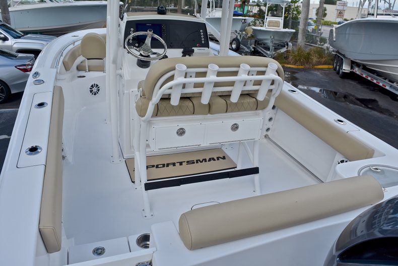 Thumbnail 10 for New 2018 Sportsman Open 212 Center Console boat for sale in West Palm Beach, FL