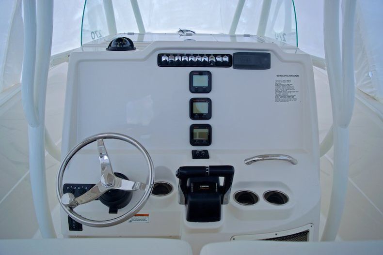 Thumbnail 10 for New 2015 Sailfish 270 CC Center Console boat for sale in West Palm Beach, FL