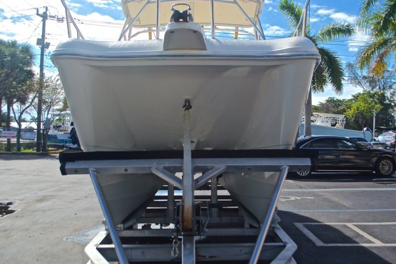 Thumbnail 3 for Used 2003 World Cat 250 DC Dual Console boat for sale in West Palm Beach, FL