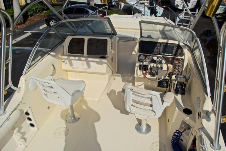 Thumbnail 12 for Used 2003 World Cat 250 DC Dual Console boat for sale in West Palm Beach, FL