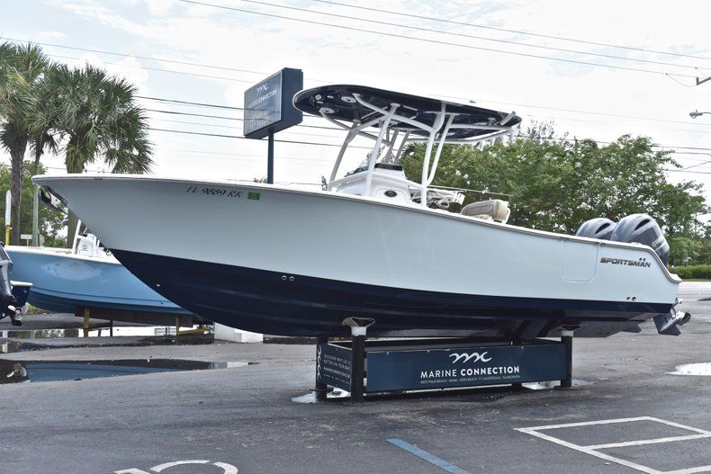 Thumbnail 4 for Used 2018 Sportsman Open 252 Center Console boat for sale in West Palm Beach, FL