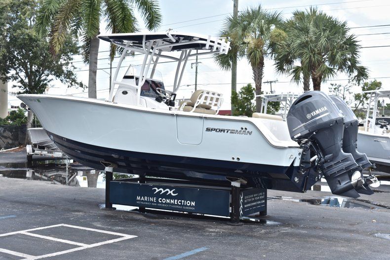 Thumbnail 6 for Used 2018 Sportsman Open 252 Center Console boat for sale in West Palm Beach, FL