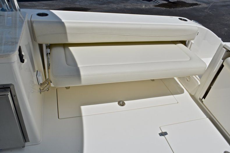 Thumbnail 24 for New 2017 Cobia 280 DC Dual Console boat for sale in West Palm Beach, FL