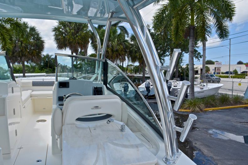 Thumbnail 58 for New 2017 Cobia 280 DC Dual Console boat for sale in West Palm Beach, FL