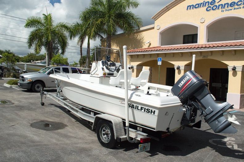 Thumbnail 4 for Used 1998 Sailfish 198 Center Console boat for sale in West Palm Beach, FL