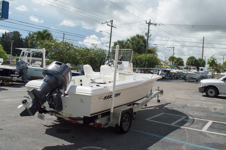 Thumbnail 3 for Used 1998 Sailfish 198 Center Console boat for sale in West Palm Beach, FL