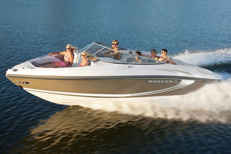 Thumbnail 24 for New 2014 Rinker Captiva 246 Bowrider boat for sale in Vero Beach, FL