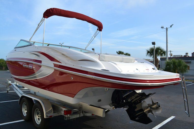 Thumbnail 7 for New 2014 Rinker Captiva 246 Bowrider boat for sale in Vero Beach, FL