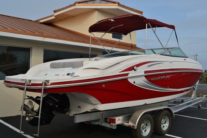 Thumbnail 10 for New 2014 Rinker Captiva 246 Bowrider boat for sale in Vero Beach, FL